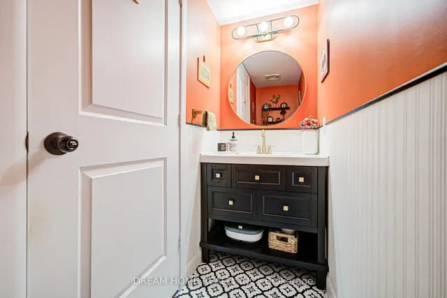 Additional image 36 of 1 Town Centre Crt