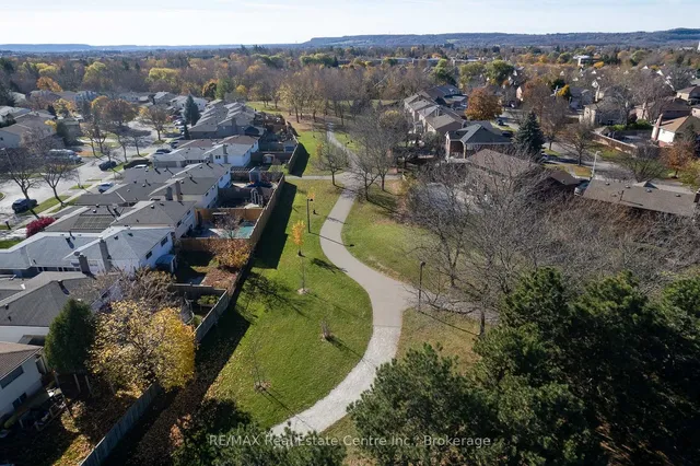 Additional image 45 of 775 Coulson Ave