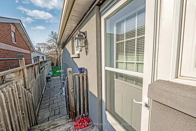 Additional image 26 of 18 Courtwright Rd