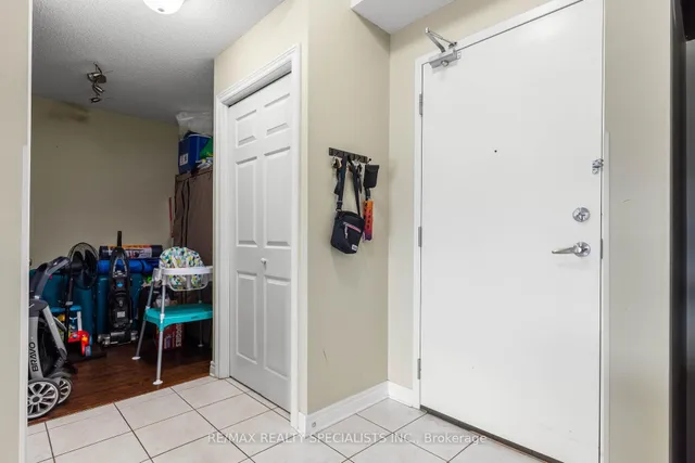 1379 Costigan Rd Unit 201