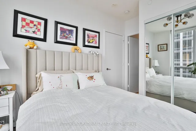 Additional image 32 of 1 Yorkville Ave Unit 4902