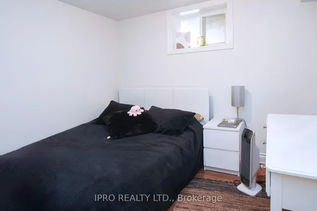 Additional image 33 of 153 Goulding Ave