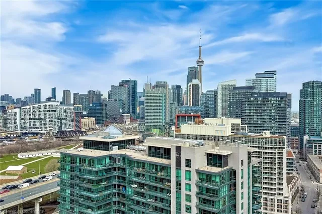 Additional image 21 of 219 Fort York Blvd