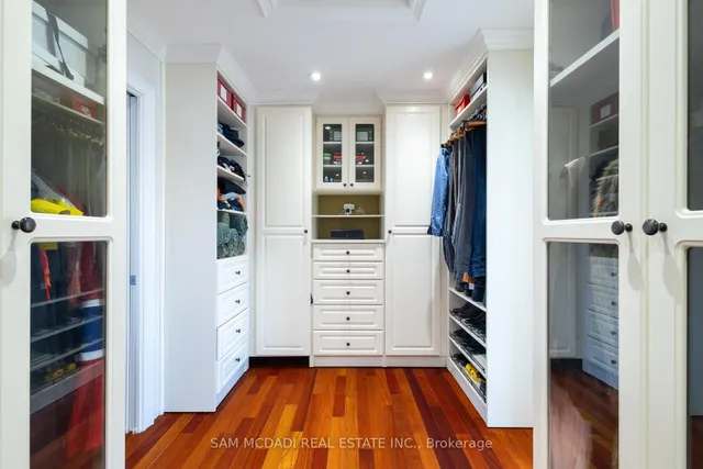 Additional image 29 of 11170 Menzies Crt