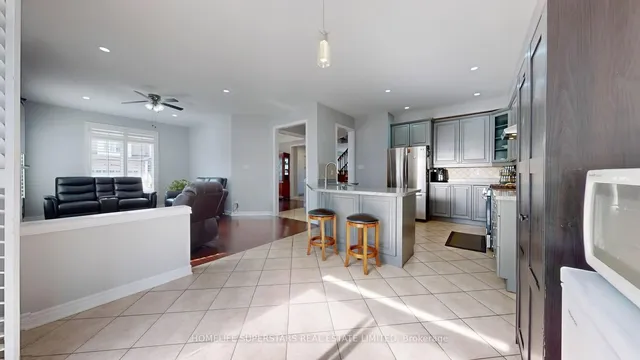 Additional image 12 of 1106 Little Cres