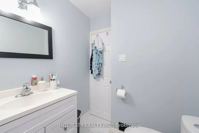 Additional image 18 of 231 Lawrence Ave