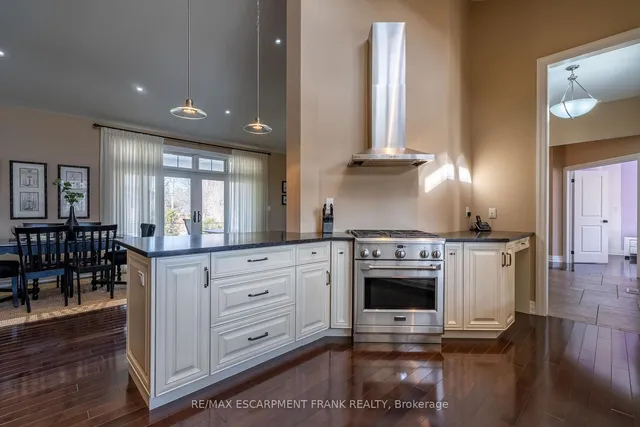 Additional image 21 of 157 Terrence Park Dr