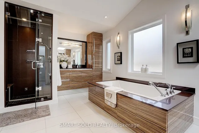 Additional image 22 of 677 Woburn Ave