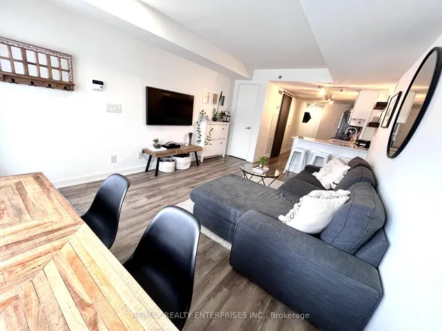 Additional image 5 of 11 Superior Ave Unit TH1