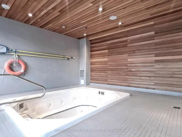 Additional image 34 of 8 Mercer St Unit 411