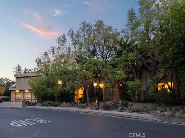 16096 Valley Meadow Pl, Encino, CA 91436