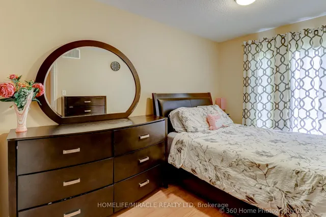 Additional image 15 of 37 Four Winds Dr Unit 8