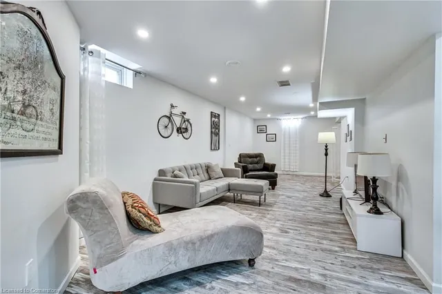 Additional image 27 of 27 Surrey Dr