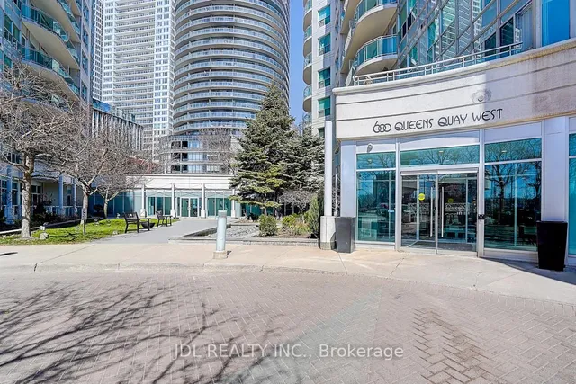 Additional image 35 of 600 Queens Quay Unit 711