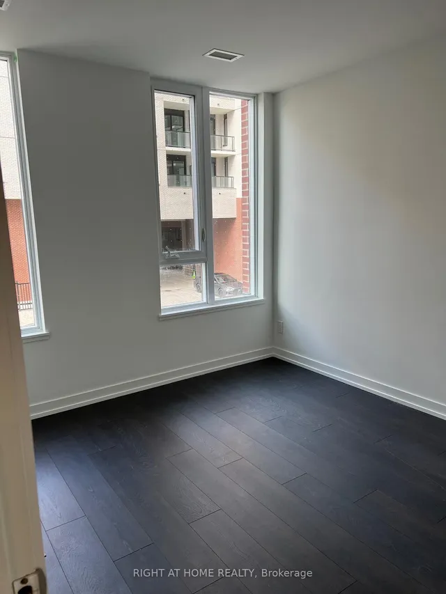 Additional image 4 of 3100 Keele St Unit 218