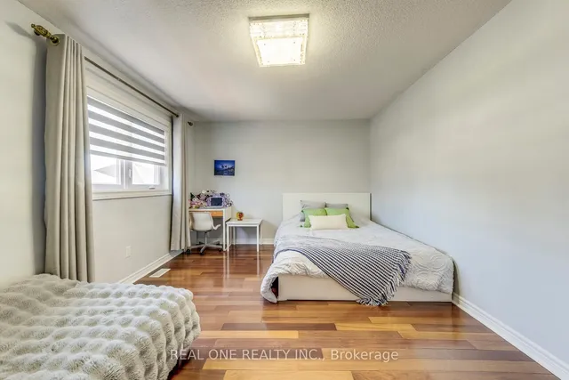 Additional image 26 of 826 Winterton Way