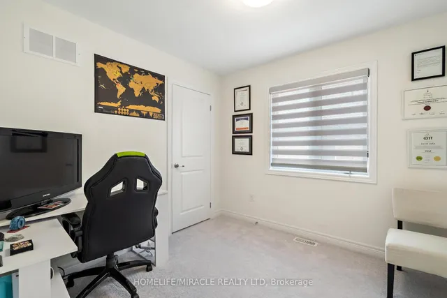 Additional image 27 of 609 Beam Crt