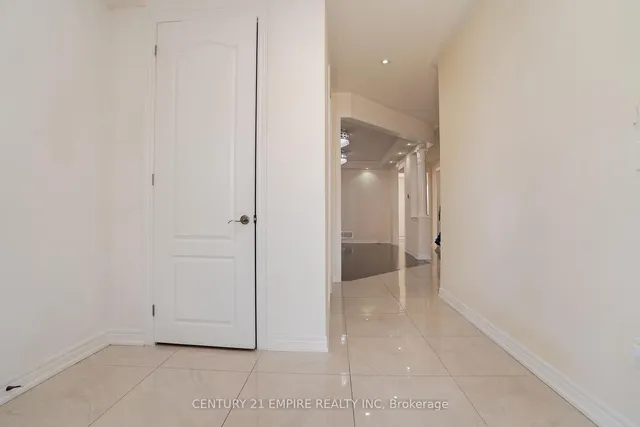 Additional image 4 of 7 Amaretto Crt