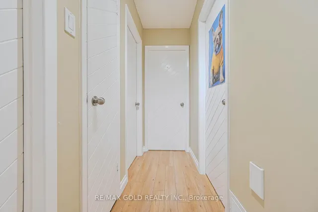 Additional image 16 of 10 Cupola Crt