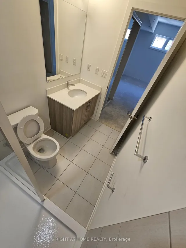 Additional image 12 of 4017 Hickory Dr Unit 5