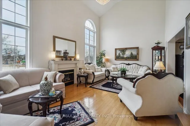 Additional image 2 of 28 Showboat Cres