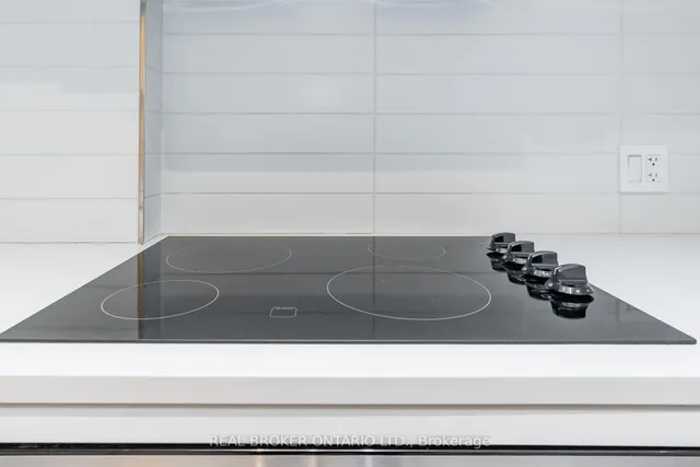 Additional image 9 of 223 St. Clair Ave Unit 201