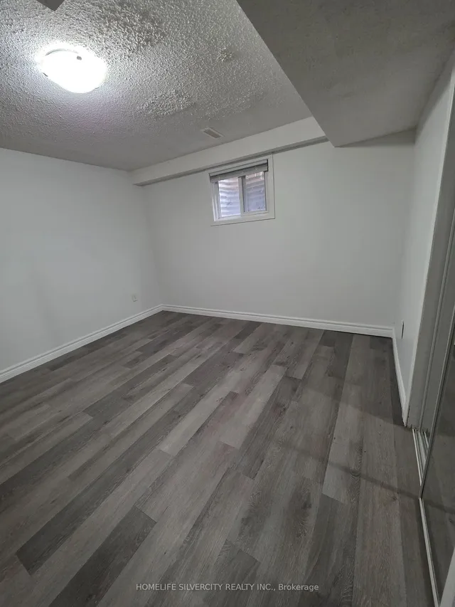 Additional image 20 of 3758 Keenan Cres