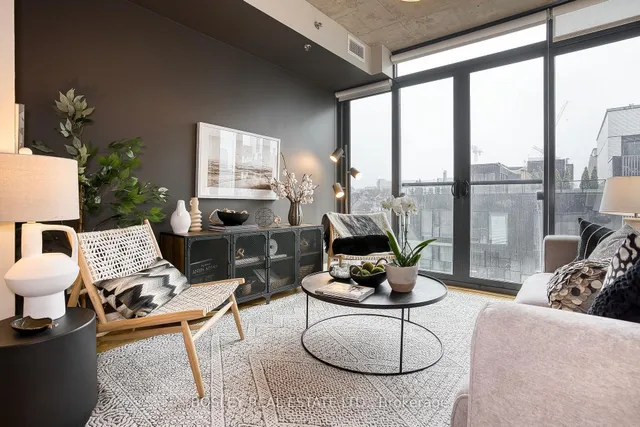 Additional image 20 of 8 Dovercourt Rd Unit 613