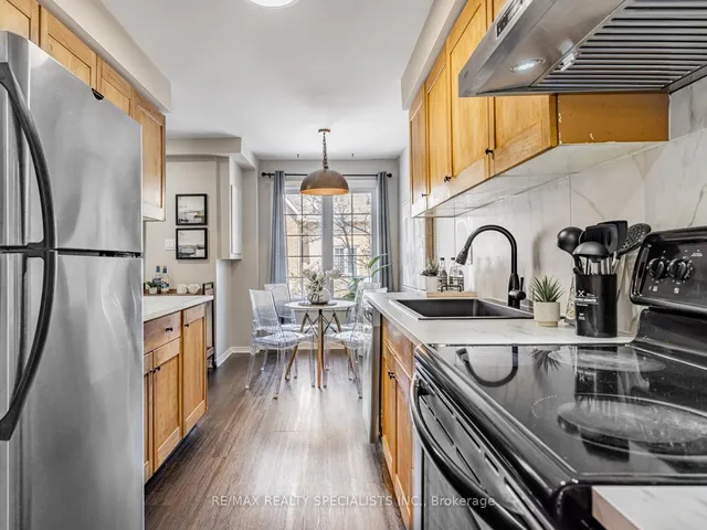 Additional image 24 of 2055 WALKERS Line Unit 227