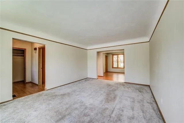 Additional image 11 of 574 Krug St