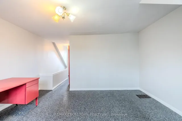 Additional image 32 of 53 Badgerow Ave