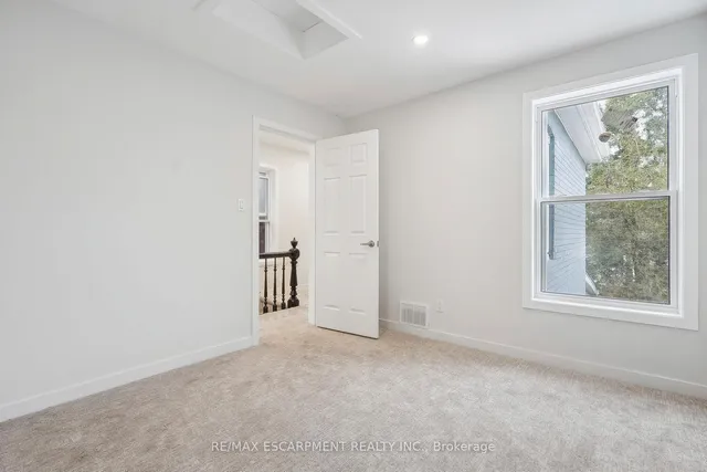 Additional image 22 of 289 Wentworth St