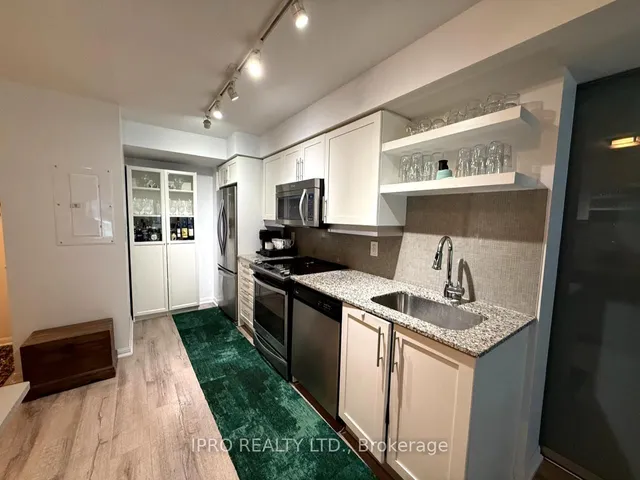 Additional image 7 of 400 Adelaide St Unit 801