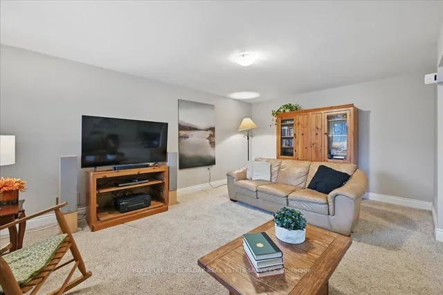 Additional image 24 of 768 King Rd