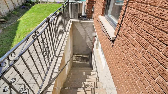 Additional image 33 of 8 Ashall Blvd