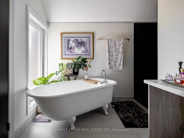 Additional image 12 of 161 Euclid Ave