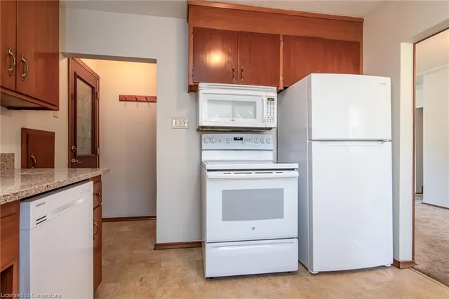 Additional image 23 of 318 Greenbrook Dr