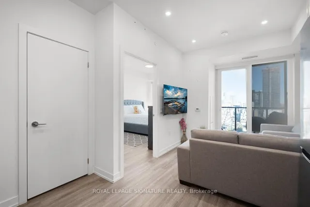 Additional image 24 of 5 Wellington St Unit 814