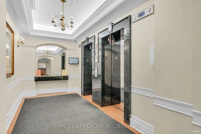 Additional image 3 of 889 Bay St Unit 1011