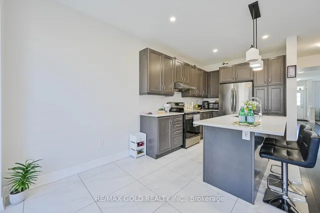 Additional image 11 of 27 Enclave Tr