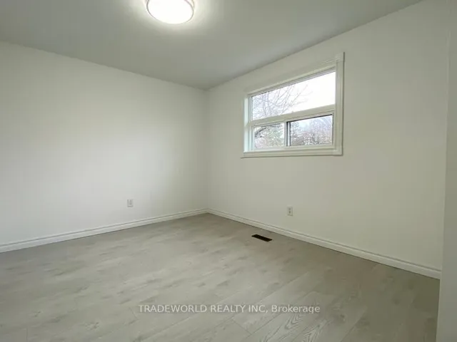 Additional image 13 of 90 Petworth Cres