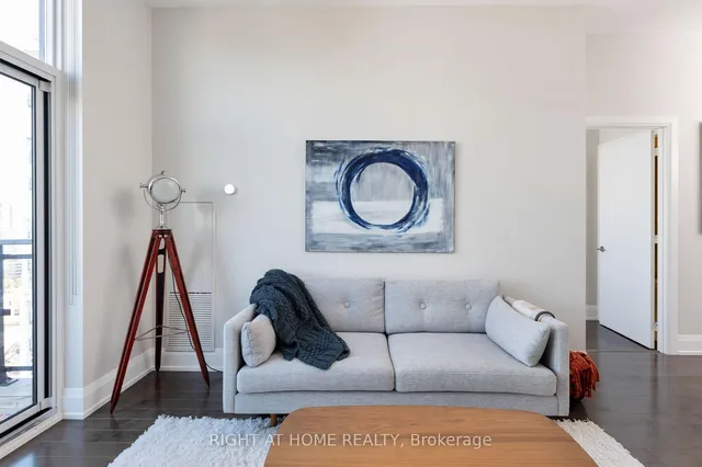 Additional image 14 of 460 Adelaide St Unit PH 216