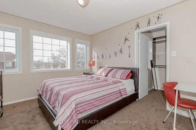 Additional image 40 of 382 Harrowsmith Dr