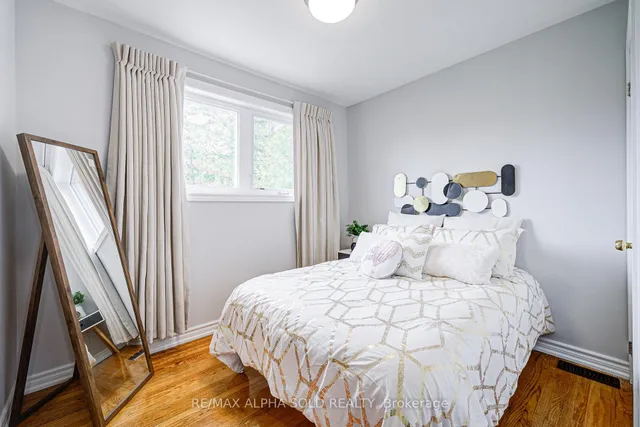 Additional image 29 of 70 Clydesdale Dr