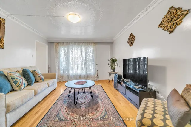 Additional image 10 of 204 FAIRGLEN Ave