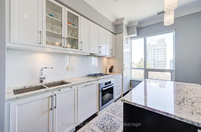 Additional image 19 of 21 Clairtrell Rd Unit Ph701