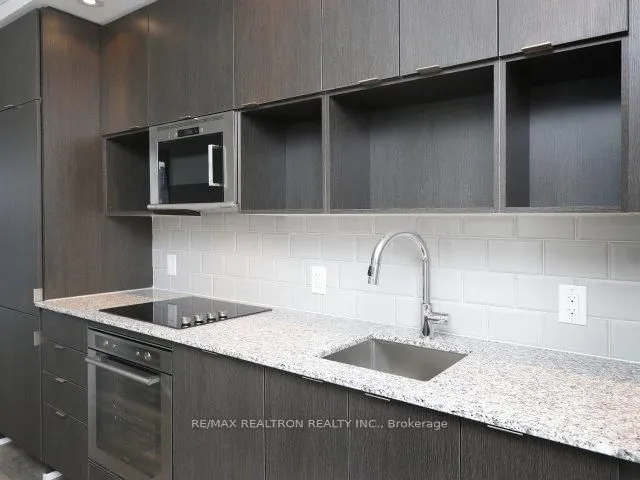 Additional image 5 of 89 McGill St Unit 2704