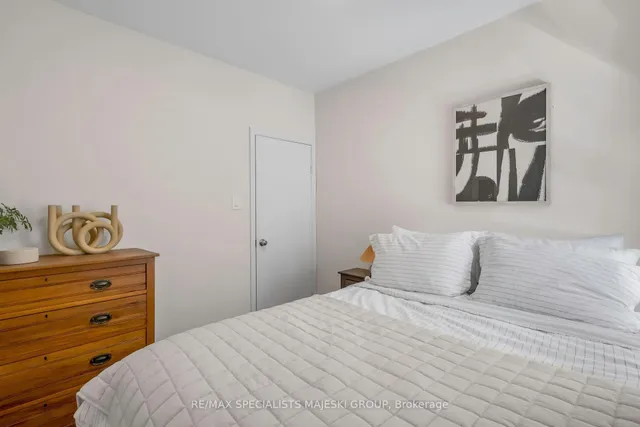 Additional image 22 of 78 Heman St