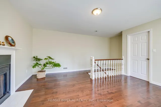 Additional image 30 of 2048 Devon Rd