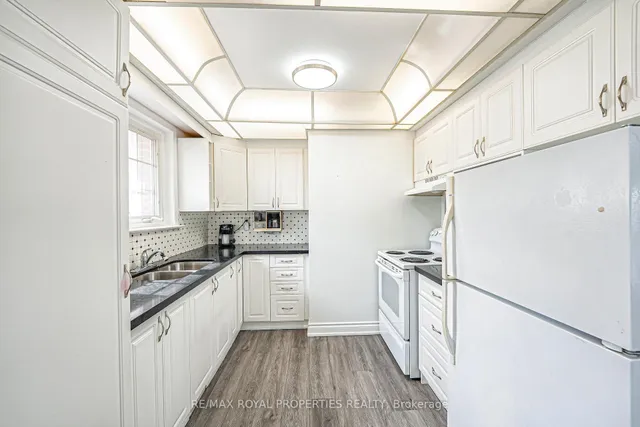 Additional image 12 of 14 Shoreview Dr